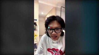 Hà Nội Phong Tỏa Chỉ Thị 16 Thì Ở Nhà Coi e live Giảm Giá Thôi | Mèo Thoại Shop