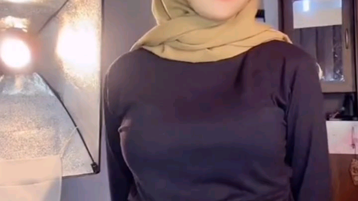 waduh jilbab goyangan