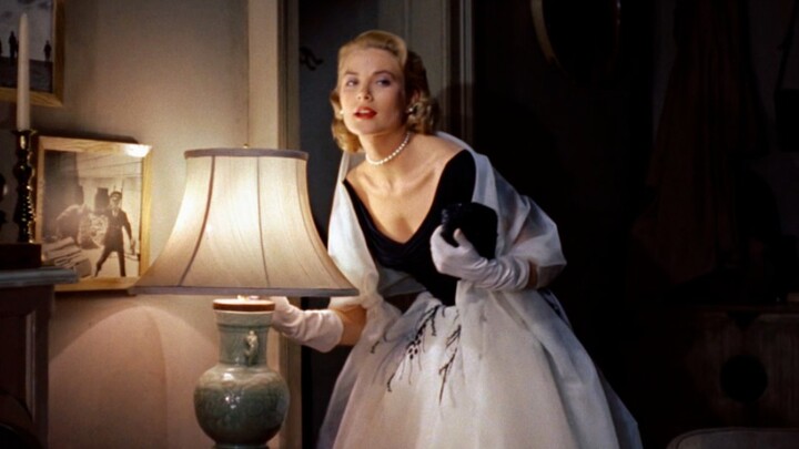 Who doesn’t want a princess’ wardrobe? No matter how many times you see it, you’ll be moved. | Grace