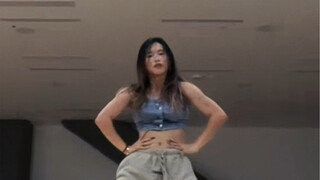 就喜欢这种有力量的身材和编舞｜2ne1 我最红remix