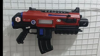 Homemade movable Warhammer 40k bolt gun cosplay props