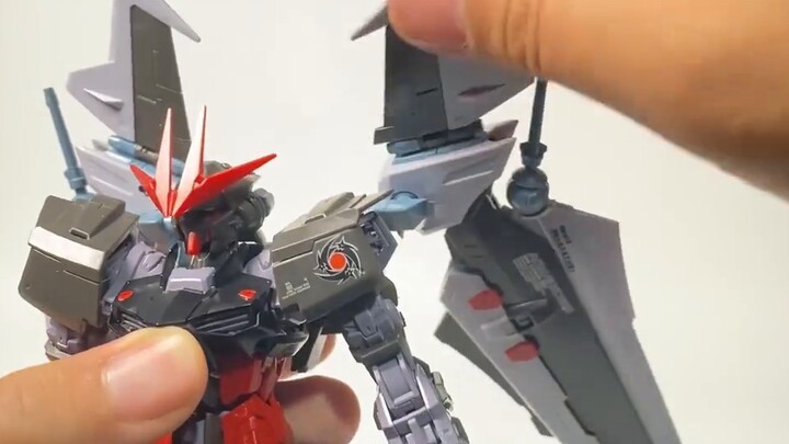 คุณเคยเห็นบาปสีดำหรือไม่? MG Jet Black Heretic Gundam!