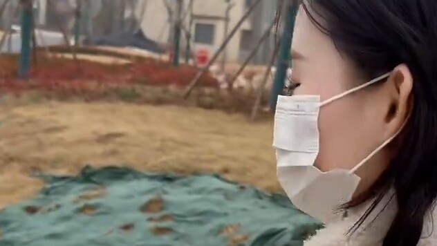 วันที่ 2 ของเทศกาลตรุษจีน ฉันได้พบกับสาวสวยขาสวยคนหนึ่งในโลกออนไลน์ ฉันตกหลุมรักเธอตั้งแต่แรกเห็นและ