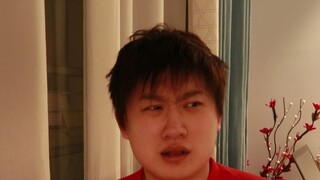 I haven’t seen my girlfriend for half a year. What does she look like?