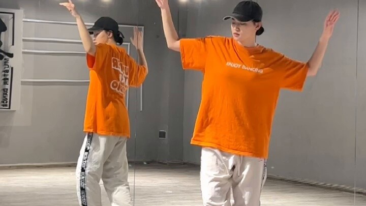 ฉันได้ยินมาว่าคุณกำลังมองหาบทเรียน Butterfly Girl ทั่วทั้งอินเทอร์เน็ต