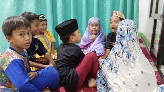 Santri As-shofa menjelang adzan