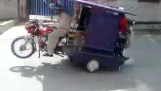 auto rikshya drifting