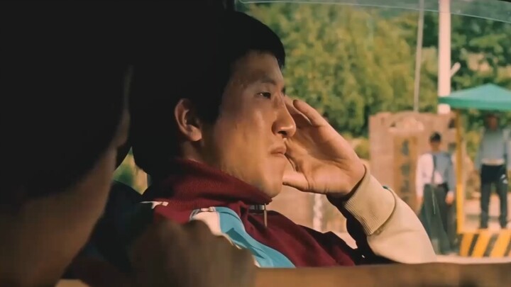 Others rely on their IQ to escape from prison, but they rely on their imagination! Korean hilarious 