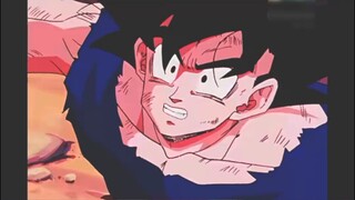 momen son Goku pertama kali memakai mode super Saiyan