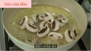 Thư giãn cùng món Hàn : Creamy garlic mushroom chicken breast 2 #videonauan