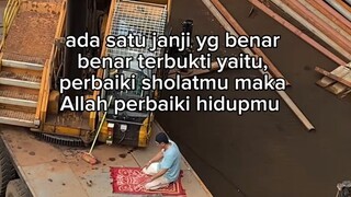 dengan menunaikan ibadah sholat maka Allah akan mempermudah segalanya