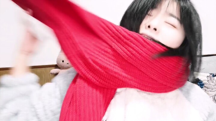 I have a red scarf! I want to sing "Son of the Devil" hahahaha!