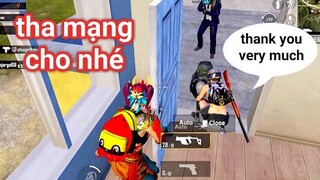 PUBG Mobile - Gặp Cặp Đôi Nước Ngoài Đã Tha Mạng Còn Khều | Acc Chính Giao Lưu Người Lạ