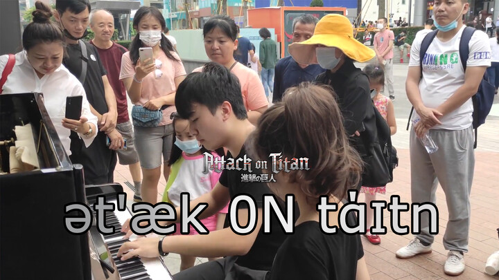 【Street Performance】Attack on Titan - "Ət'Æk 0N Tάɪtn" Piano Cover