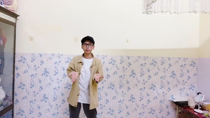 Anh ơi trái đất hình trònNếu k trốn kĩ là còn gặp em