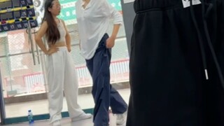 A true record of a dance teacher's daily income in a small city