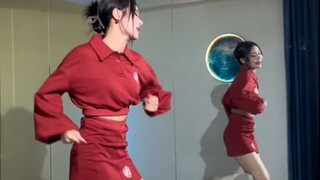 Hype boy dance show gương hướng dẫn