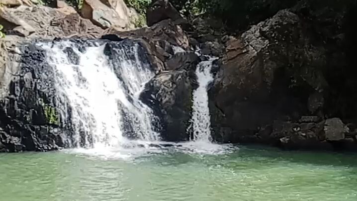 the San ysiro falls masarap Kasama sa gala Ang pamilya pangalawa na Ang barkada ☺️✌️happy family