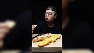 Bánh mì giòn rụm