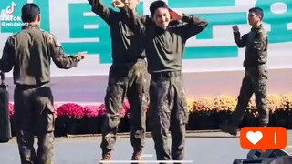 Oppa-Ligoy-Ligoy #HypeboyNewJeans #PaligoyligoyDanceChallengr #KoreanMilitary #TiktokViral