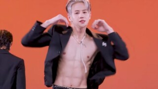 Yang Yoseob's abs! Second-generation boy band Highlight's relay dance version of "Alone" is released