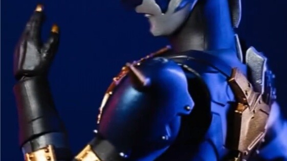 Look, which Ultraman is this? He was captured by Dark Zero?