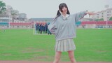 【Weekend】Touch the sky|Dancing in public on the college playground is really hard! 【CCG House Dance 