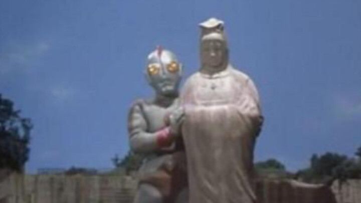 Salah satu dari dua dewa di Ultraman adalah Guanyin Bodhisattva