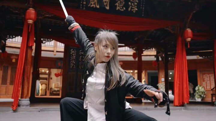 【SPORTS】Girls can not only wear skirts, but also use swords