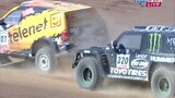 Robby Gordon bumps another driver at the Dakar rally