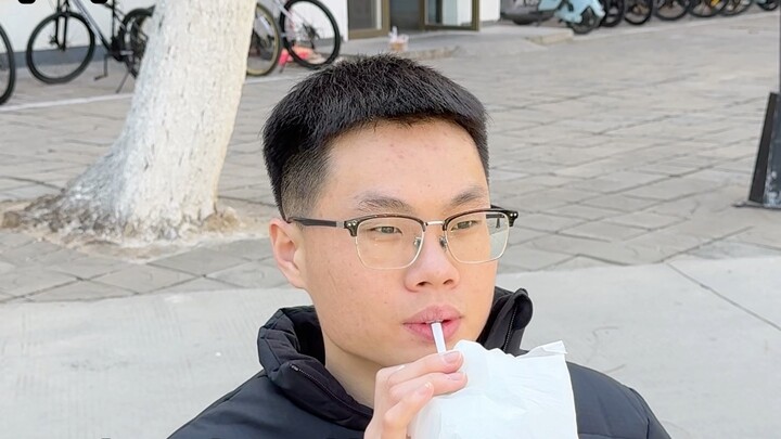 Nếm thử cuộc sống của loài gián