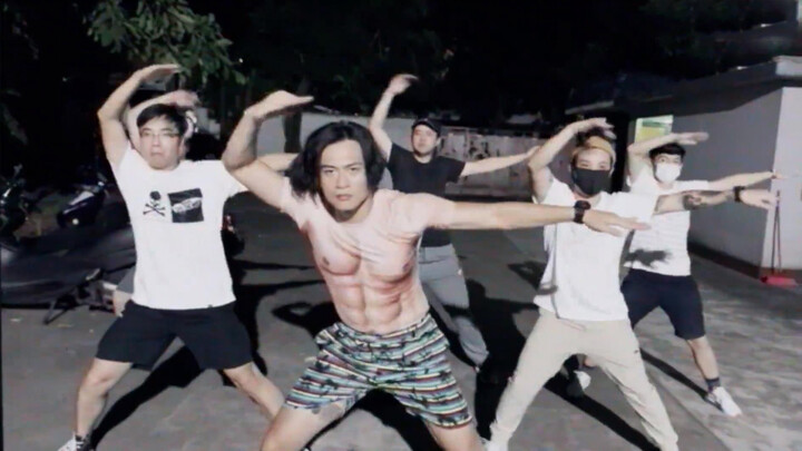 Doing the Shin Takarajima Math Dance - Hot Boy Version