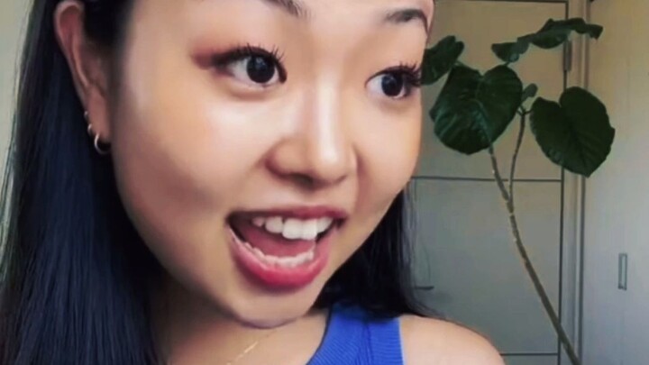Cả người hiểu tiếng Nhật và người không hiểu tiếng Nhật đều im lặng....