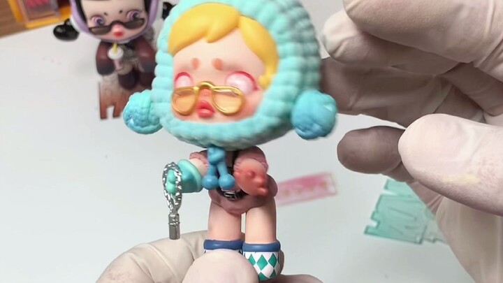 Granny wind blind box