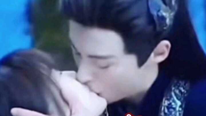 ทั้งสองจูบกันเป็นเวลานาน ปรากฎว่า "จูบคู่แข่งรัก" ยาวนานมาก! - - - ไฮไลท์ของคังลันจือ~