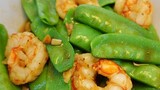 How to make crunchy stir fry snow peas recipe with prawns and oyster sauce ผัดถั่วลันเตากับกุ้ง