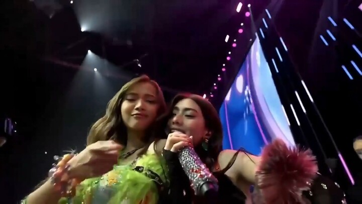 BINI - Dyan ka lang (LIVE from BINIverse world tour)