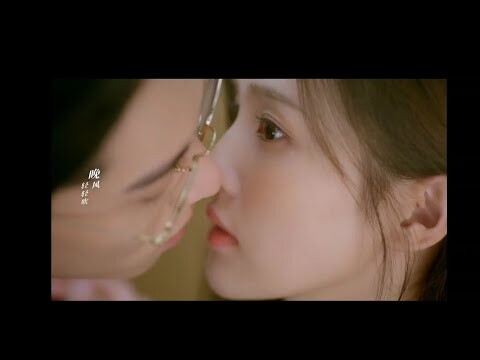 shuyi in trouble🥺shiyan saved her and kissed in lift😍😘#cdrama #onlyforlove #dylanwang #bailu #shorts