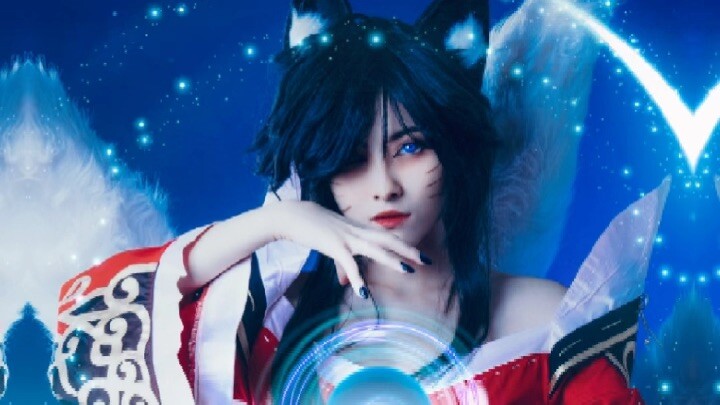 Ahri cosplay by Tạ Vy
