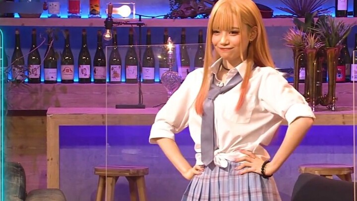 Akase Akari's cosplay of Kitagawa Umi really looks like she came out of a comic book