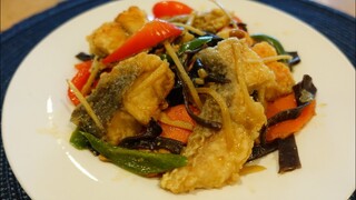 Stir fry ginger with crispy barramundi/ fish recipe