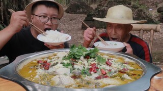 Sichuan Cuisine: Boiled Fish with Pickled Cabbage and Chili