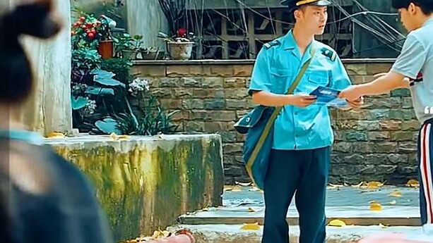 Thế giới vẫn chưa được định đoạt, bạn và tôi đều là những ẩn số. Thế giới đã được định đoạt, hãy tha