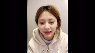 【TWICE】once: My dog is called Tzuyu Tzuyu: …