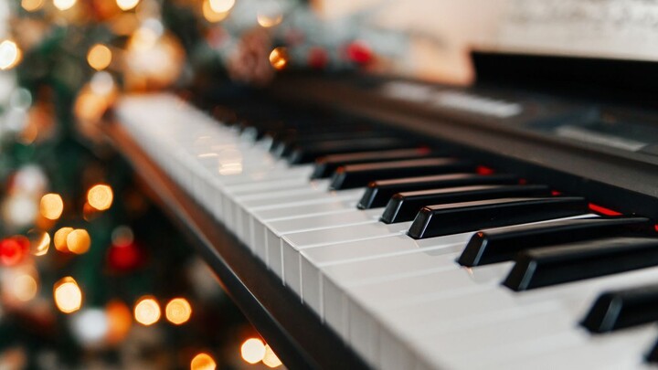 PIANO RELAXING CHRISTMAS MUSIC