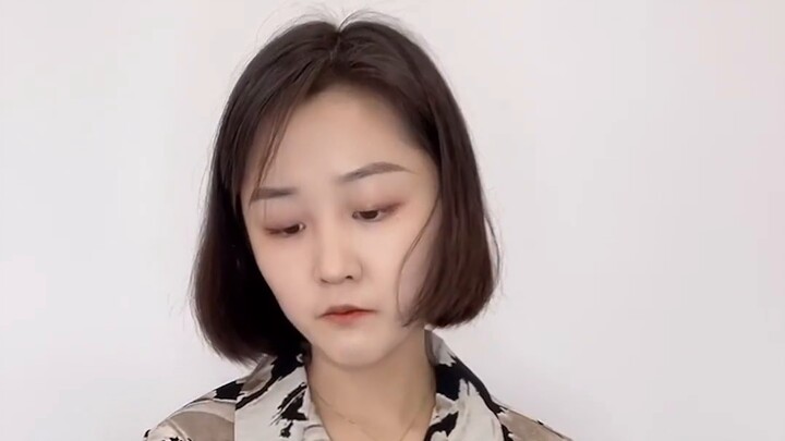 Khi học sinh nói chuyện trong lớp