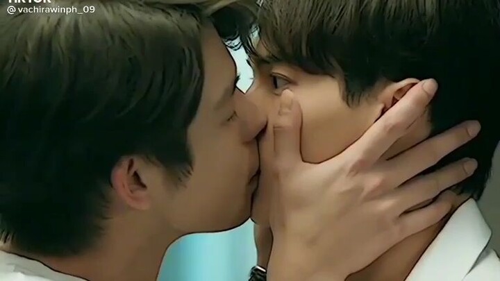 kissing scene