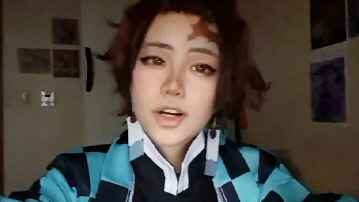 Tôi chỉ là một kẻ ngốc 4 bạn [Tanjirou cosplay]