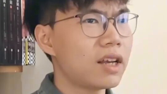 Apakah Anda memikirkan tentang "satu ciuman terakhir"? Larang dulu!