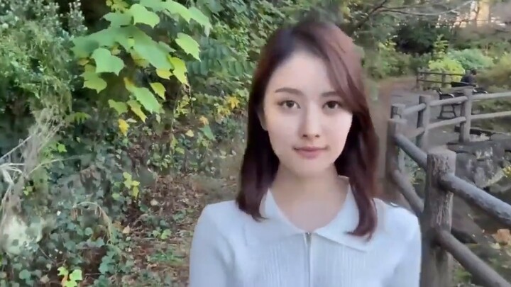 Japanese sister was walking in the park and was discovered...